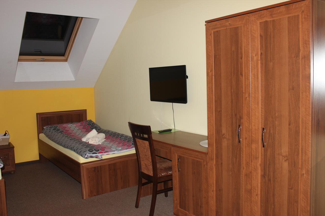 Hotel Gosciniec Legenda Wyszogrod Exterior foto