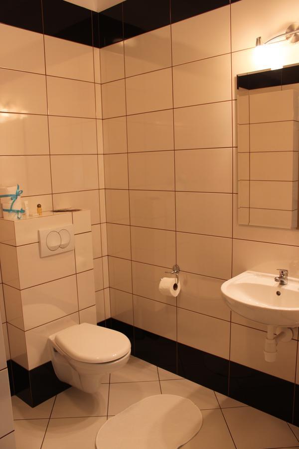 Hotel Gosciniec Legenda Wyszogrod Exterior foto