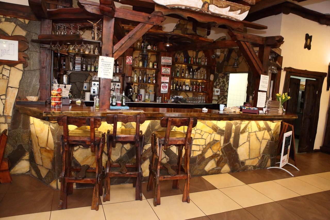 Hotel Gosciniec Legenda Wyszogrod Exterior foto